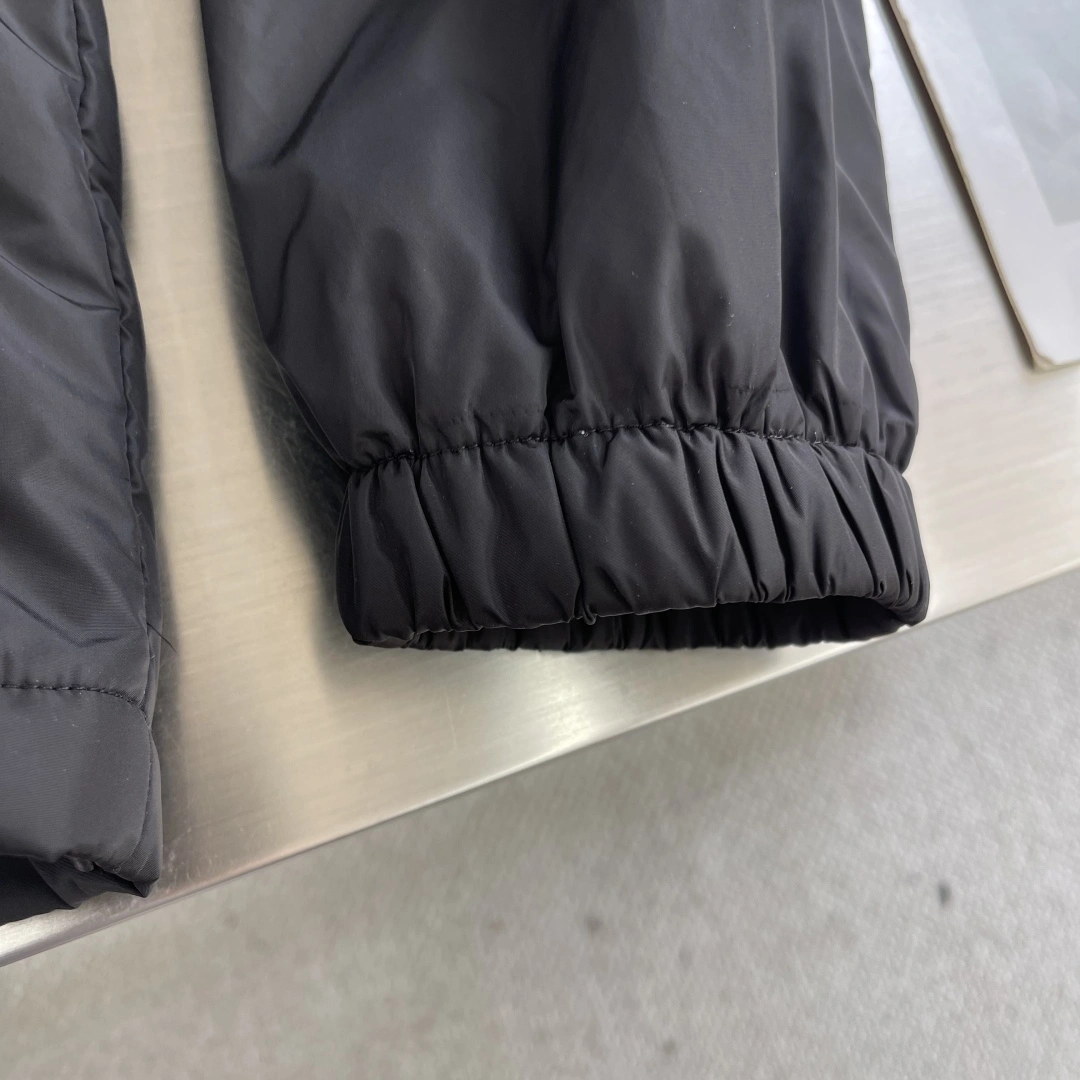 wg.luxury-- 7o9385r nylon 2colour item: E-F443J1222-2H